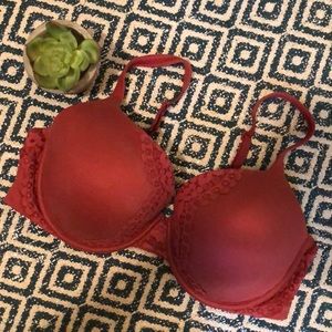 Victoria’s Secret perfect shape bra